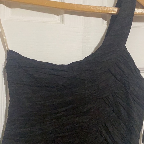 Adorable black dress, tags on. Never worn - Picture 3 of 11